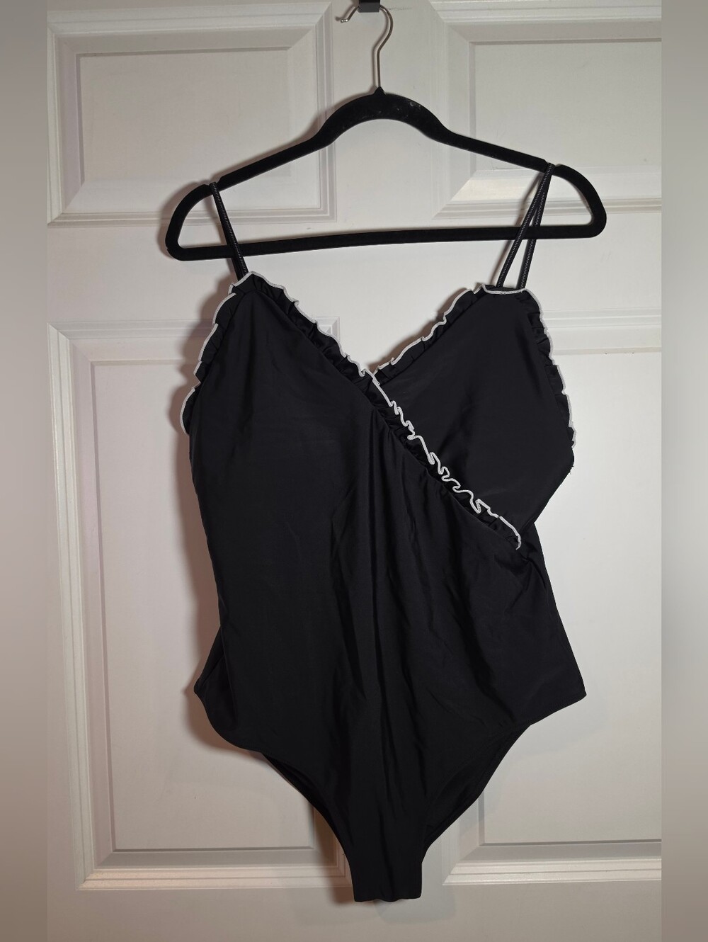 Shein Black And White Ruffle Trim Womens One Piece Swimsuit 1XL